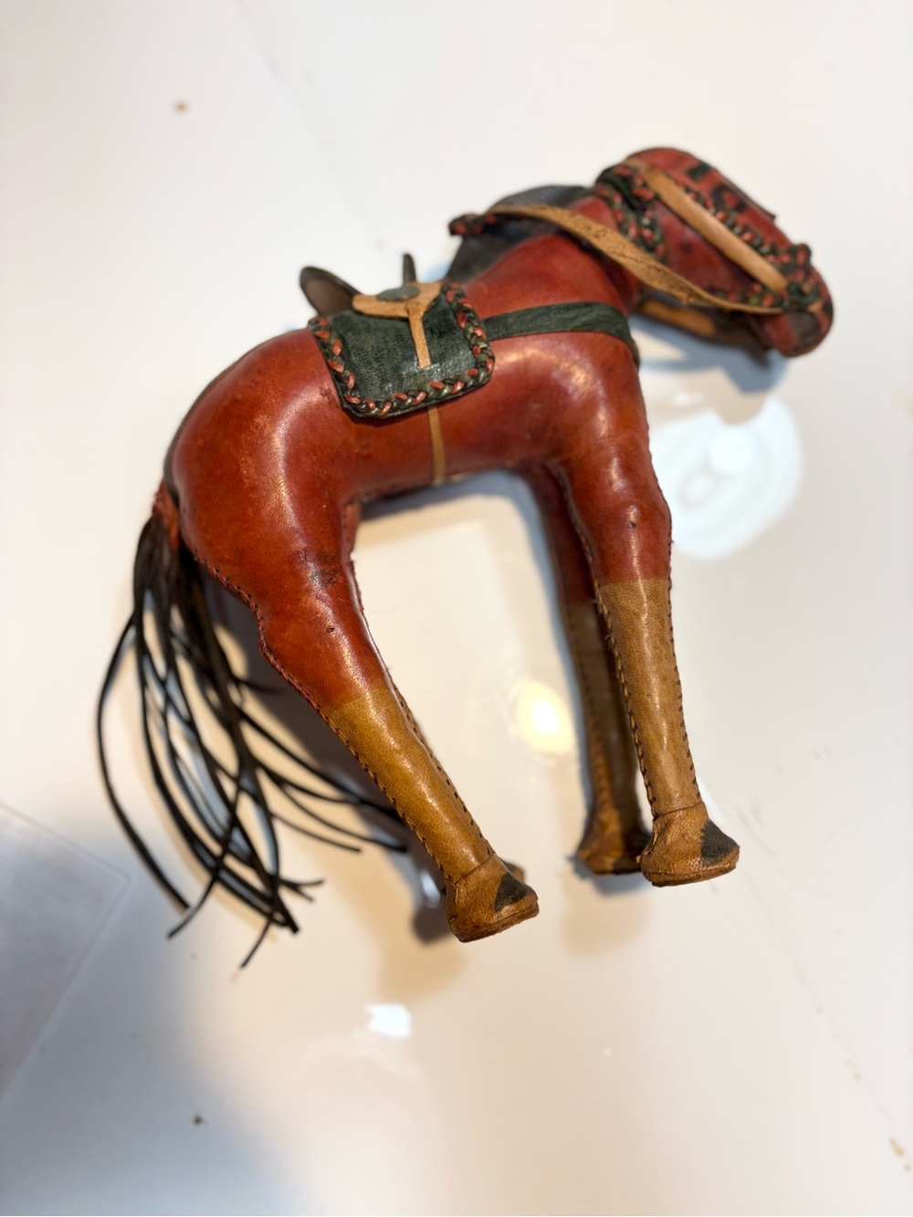 vintage leather-wrapped horse figurine style of folk art decorative collectible - Picture 9 of 11